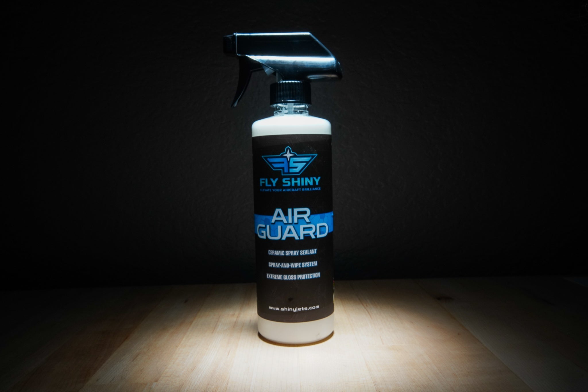 Fly Shiny Air Guard – Premium sprayable ceramic sealant for aircraft, offering unmatched gloss enhancement, UV resistance, and a hydrophobic barrier for superior protection.